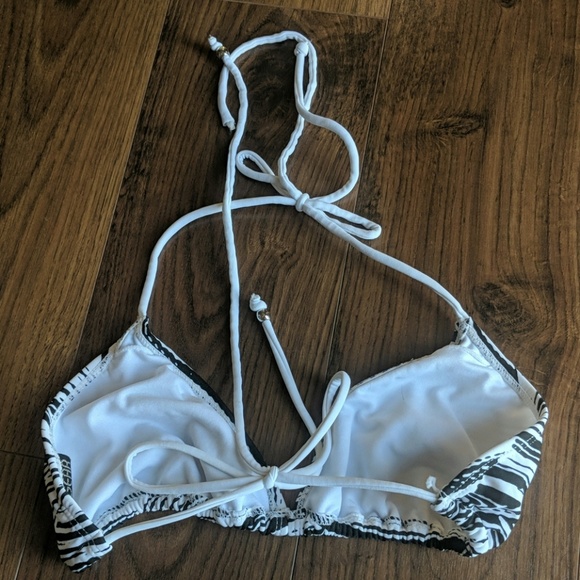 2 piece swimsuit/Bikini - Picture 5 of 5